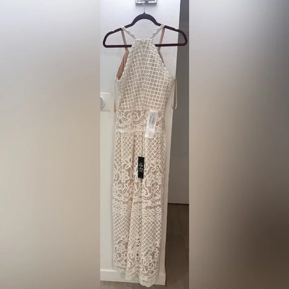 BCBGMaxAzria Christel Gown White Lace Floor Length Maxo Dress Wedding sz 6, $498 - Picture 6 of 8